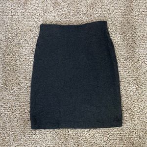 Stretchy pencil skirt